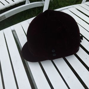 Horseback riding helmet